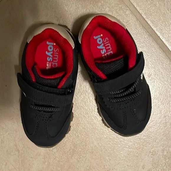 ♥️ Carter's Blue & Red Sneakers Velcro Closure shoe Baby SZ:6 Like New Condition - Picture 4 of 14